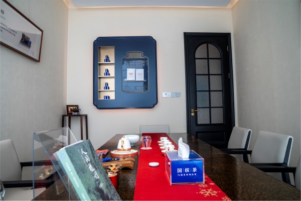 DSC08119-HDR.jpg DSC08119-HDR.jpg